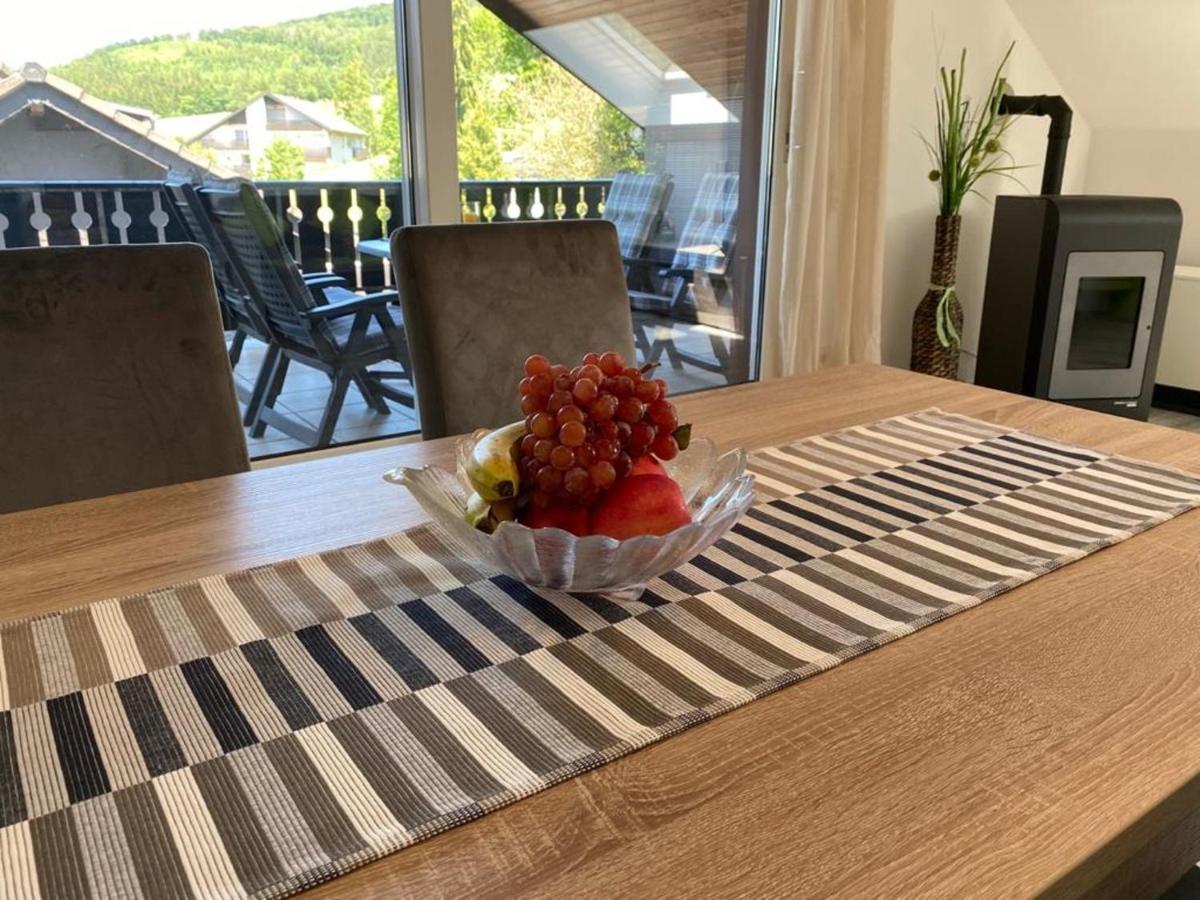 Ferienwohnung Frieda Mit Ueberdachtem Balkon Winterberg Exterior foto
